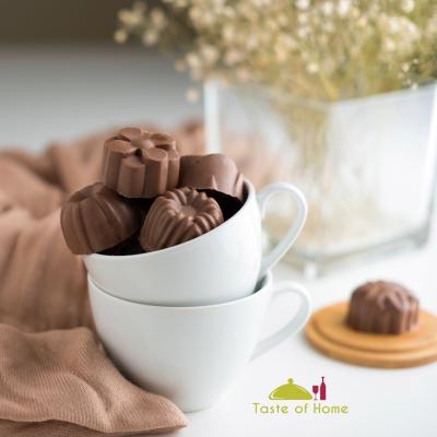 قطع شوكولاته بالحبة